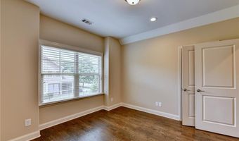 101 Spur Ln, Alpharetta, GA 30009