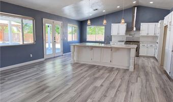 15358 Lookout, Apple Valley, CA 92307