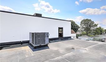 577 Warren Ave, East Providence, RI 02914