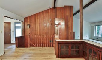 519 E Cooke Rd, Columbus, OH 43214