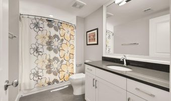 6617 LYBROOK Ct, Bethesda, MD 20817
