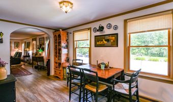 852 Pequawket Trl, Baldwin, ME 04091