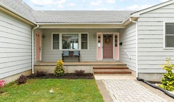 14 Harbor View Dr, Atlantic Highlands, NJ 07716
