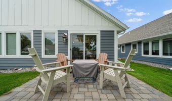 1515 Geneva Rd NE, Alexandria, MN 56308