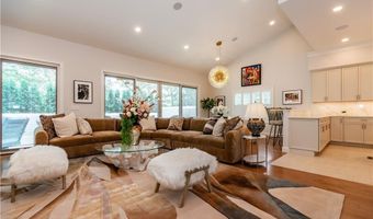 11 Hampton Rd 22, Coventry, RI 02816