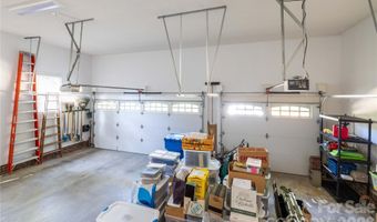 1200 Heritage Dr, Albemarle, NC 28001