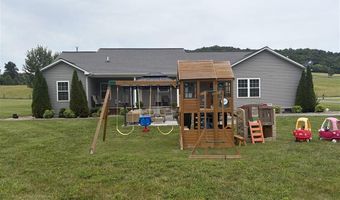 932 Sewell Dr, Albany, KY 42602