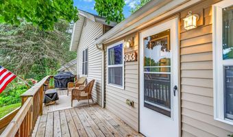 303 E State St, Albany, WI 53502
