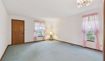 110 Acker Dr, Ada, OK 74820