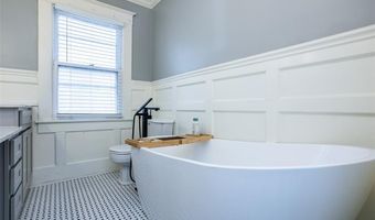 1113 State St, Alton, IL 62002