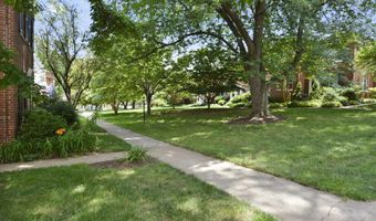 2600 16TH St S 696, Arlington, VA 22204