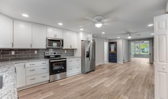 110 E 6TH St, Laurel, DE 19956
