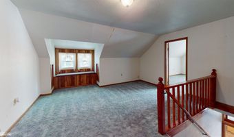 134 E Main St, Agency, IA 52530