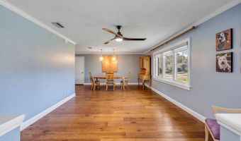 317 Oak Hill Dr, Altamonte Springs, FL 32701