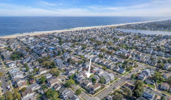 321 14th Ave, Belmar, NJ 07719