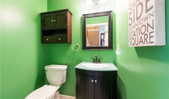 612 Village Green E Blvd, Adams Twp., PA 16046