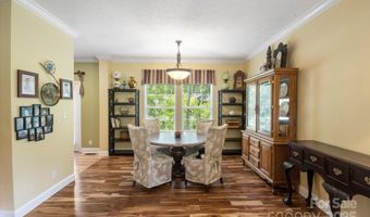 142 Pinners Cove Rd, Asheville, NC 28803