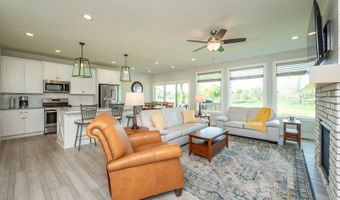 526 Sunset Dr SE, Altoona, IA 50009