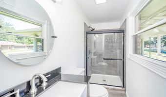 5576 N Heritage Ln, Alexandria, IN 46001