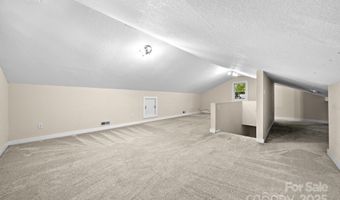 5 Parker Rd, Asheville, NC 28803