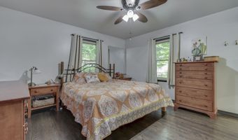 110 N Tresslar Ave, Bargersville, IN 46106