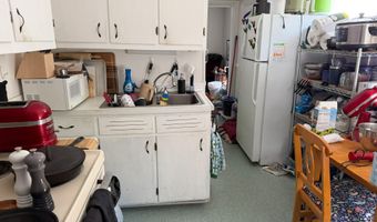 64 Division St, Bangor, ME 04401