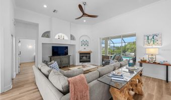 949 ALLEGRO Ln, Apollo Beach, FL 33572