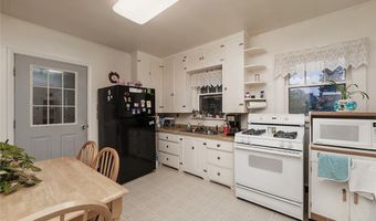 105 S Montana Ave, Absarokee, MT 59001