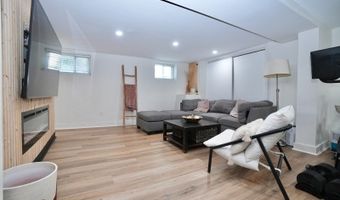 26 Oneil St, Bergenfield, NJ 07621