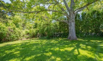 91 Allyn Ln, Barnstable, MA 02630