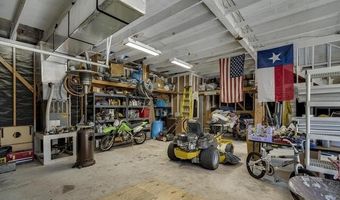 1007 BLUEBONNET Ln, Adkins, TX 78101