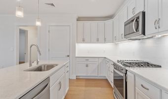 3 Longview Dr 305, Atkinson, NH 03811
