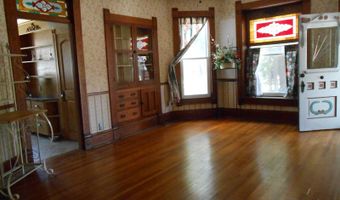 103 W Daniel St, Albany, MO 64402