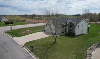 106 Golfview Dr, Albany, MN 56307