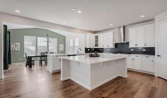7170 S Uriah St, Aurora, CO 80016