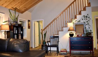 7 Mossy Ridge Rd, Belfast, ME 04915