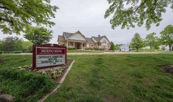 7716 EFFINGHAM Sq, Alexandria, VA 22315