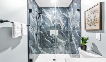 6208 LES DORSON Ln, Alexandria, VA 22315