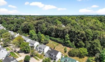 1316 Red Oak Plantation Dr, Ballwin, MO 63021
