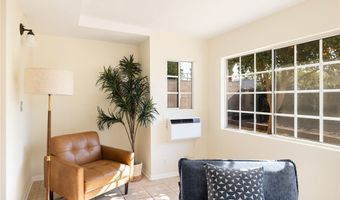 2206 Stinson St, Simi Valley, CA 93065