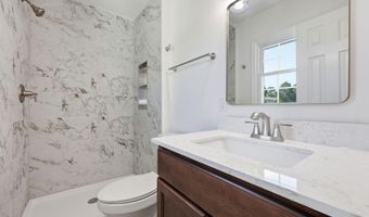 122 Forest Dr, Aberdeen, NC 28315
