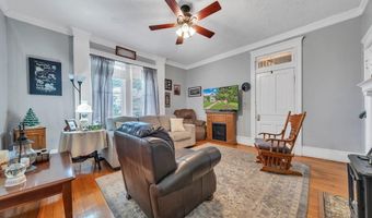 901 Bedford Ave, Altavista, VA 24517