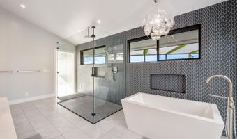 557 Kupulau Dr, Kihei, HI 96753