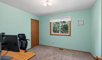 6043 Kalland Dr NE, Albertville, MN 55301