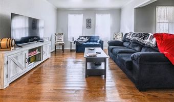 1013 Kearney St, Atchison, KS 66002