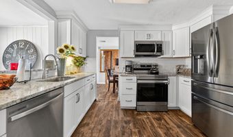 12 Fairview Hts, Cromwell, CT 06416