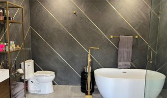 20740 NE 32nd Pl, Aventura, FL 33180