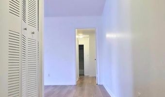 10636 MONTROSE Ave #201, Bethesda, MD 20814