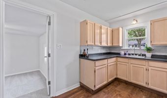 41073 N 1st St, Antioch, IL 60002