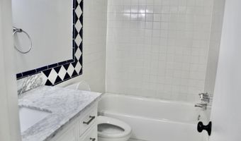 7904 INVERTON Rd 204, Annandale, VA 22003